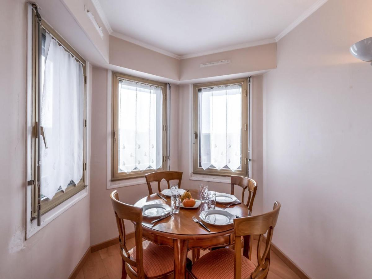 Apartment Le Hoc By Interhome