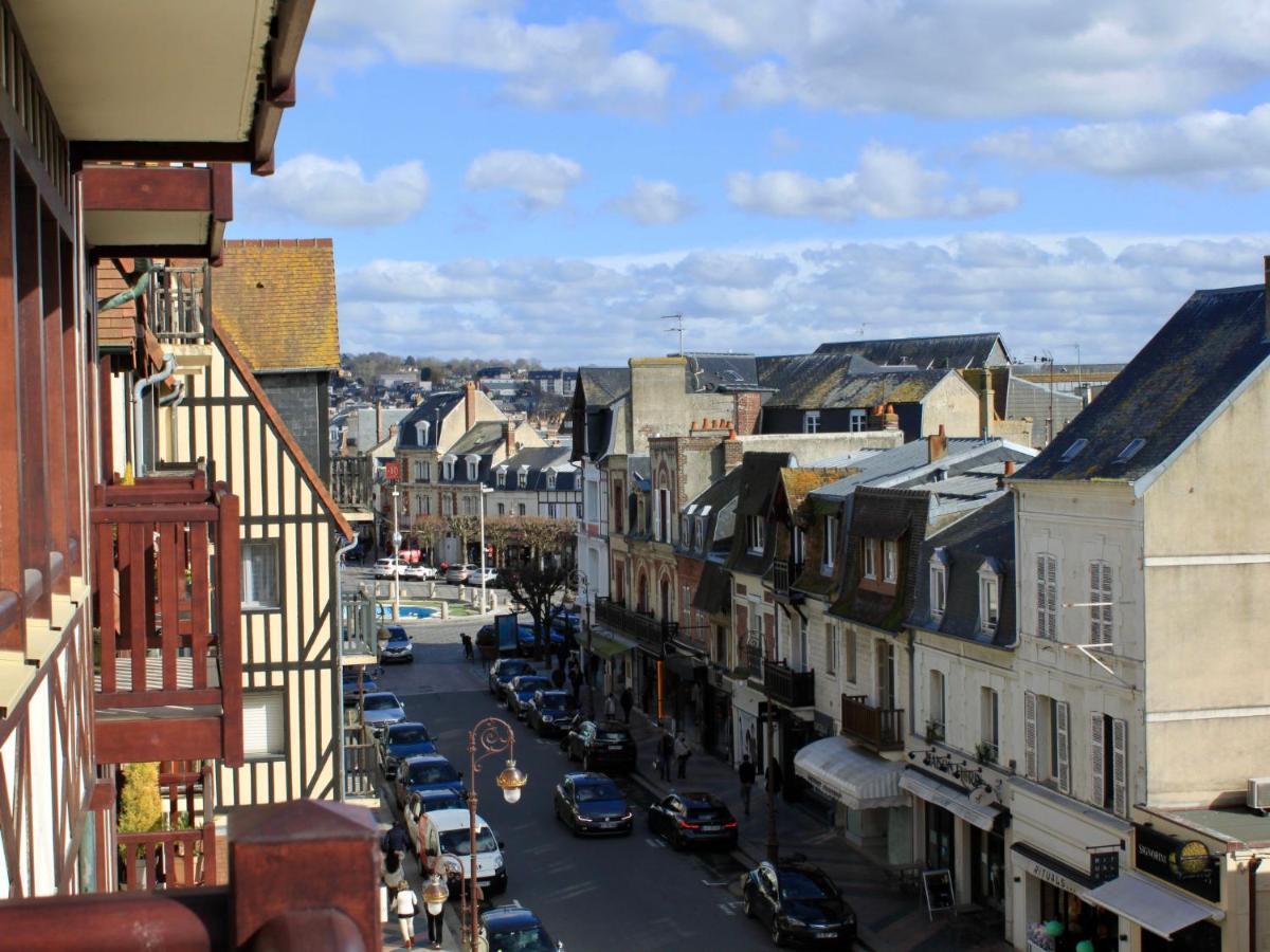 Apartment Le Hoc By Interhome Deauville